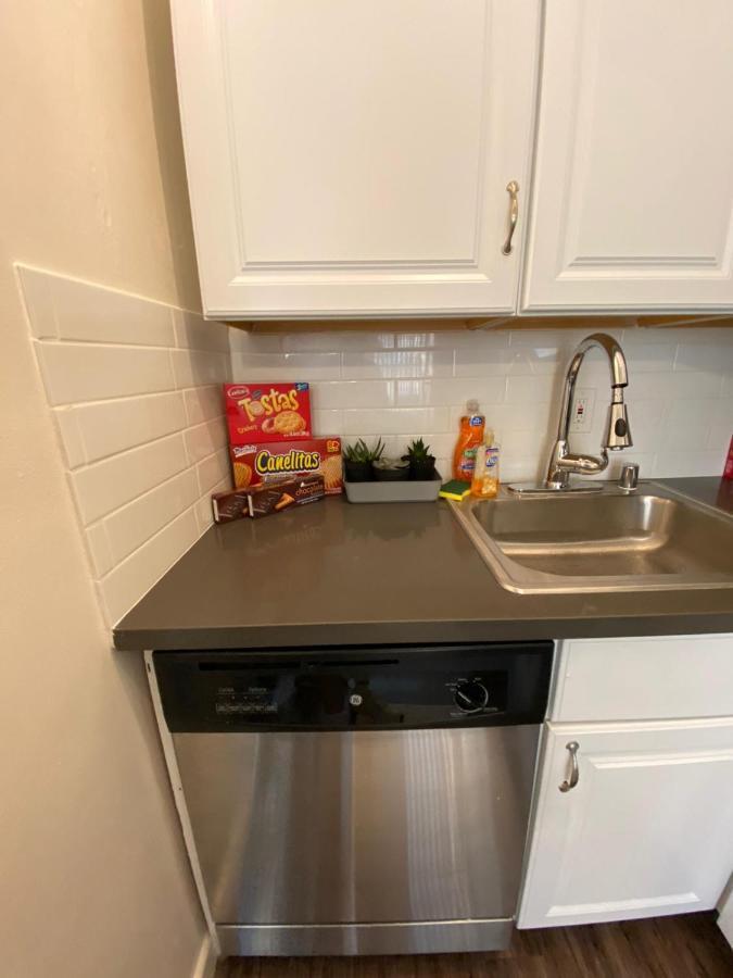 Cozy Andcomfortable Hollywood Apartment 洛杉矶 外观 照片